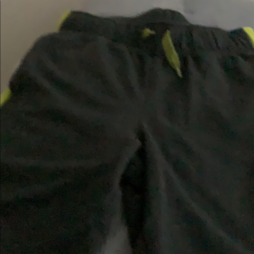Cat and jack shorts size L (12/14)